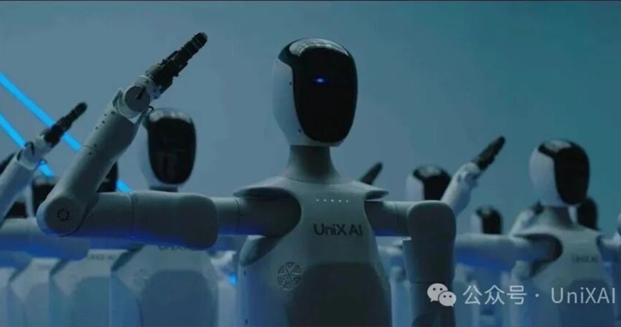 优理奇机器人落地无锡东站，AI卫生间清洁...